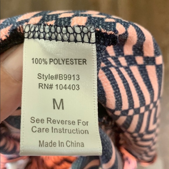 blu pepper abstract above knee skirt. Like new. - Picture 12 of 16